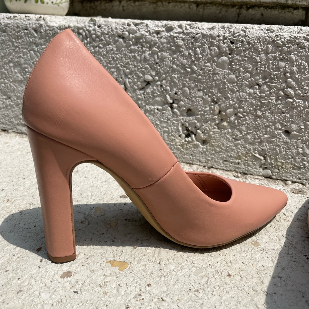 Heels - Picture 6 of 16